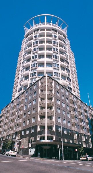 Hotel Oaks Maestri Towers 4*